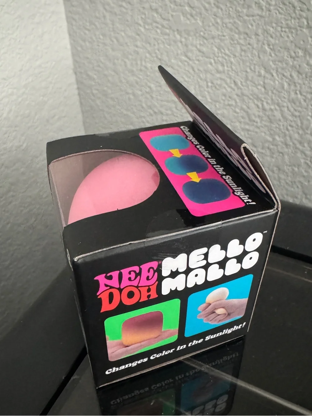 Needoh Color-Changing Mello Mallo Squishy - Pink